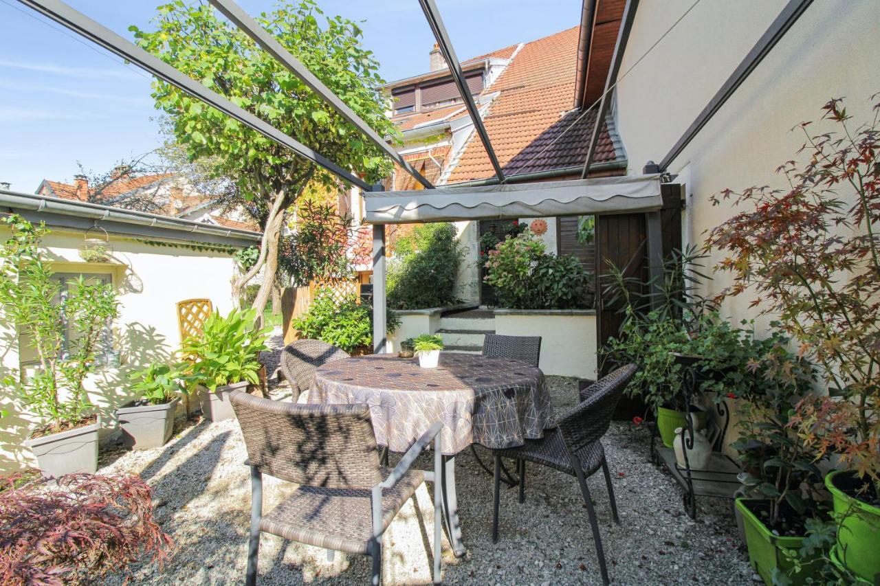 Maison Confortable Ornans + Jardin Exteriér fotografie