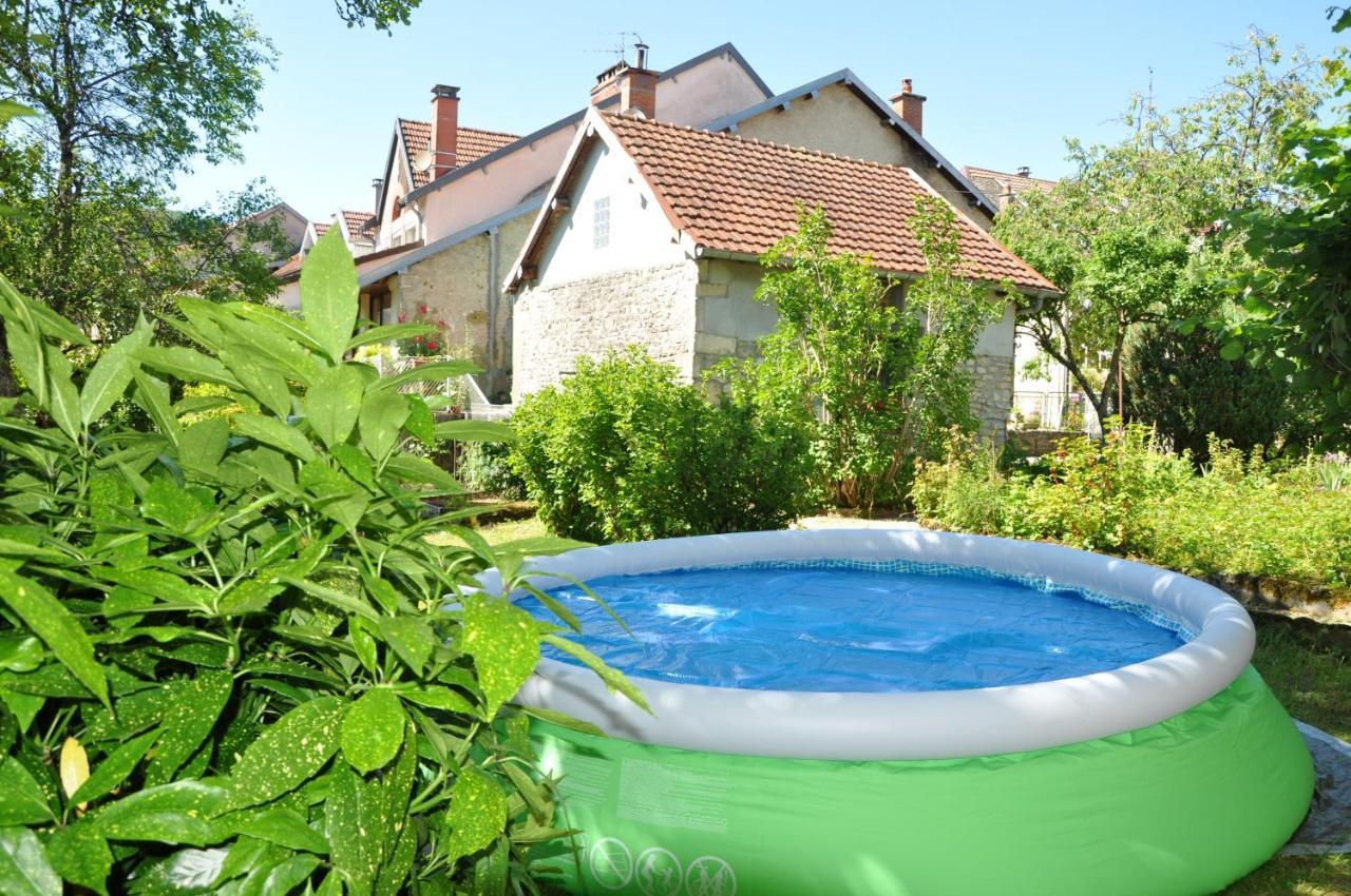 Maison Confortable Ornans + Jardin Exteriér fotografie